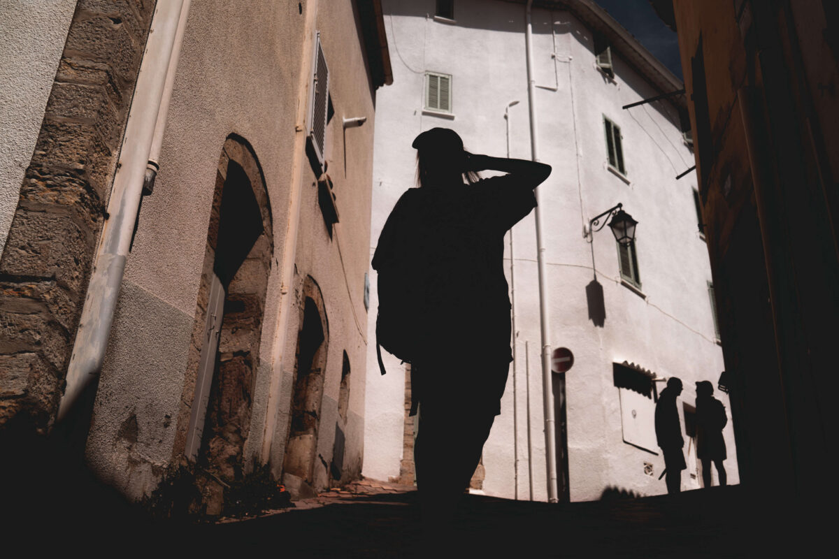 10 Best Ways To Improve Photography Skills. Fedor Vasilev Photographer In Berlin Street photography with closed aperture. 10 best ways to improve photography skills.