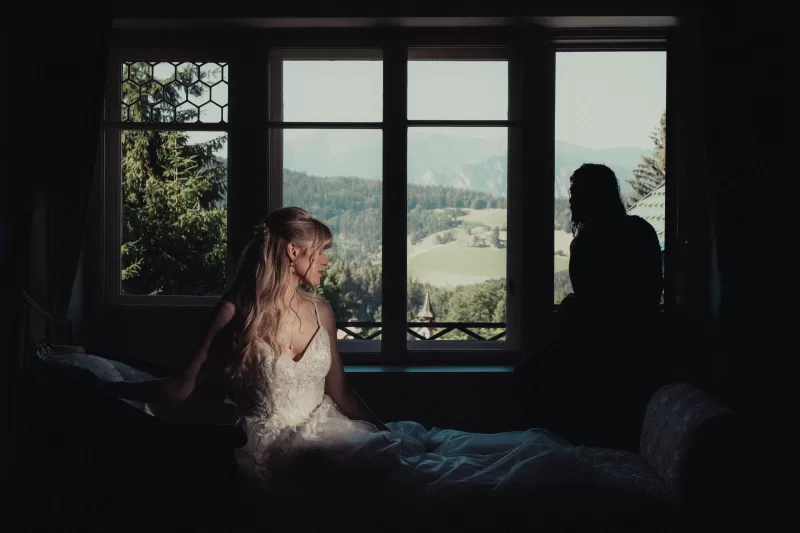 Wedding photoshoot at a Villa in Austria a couple in a hotel room