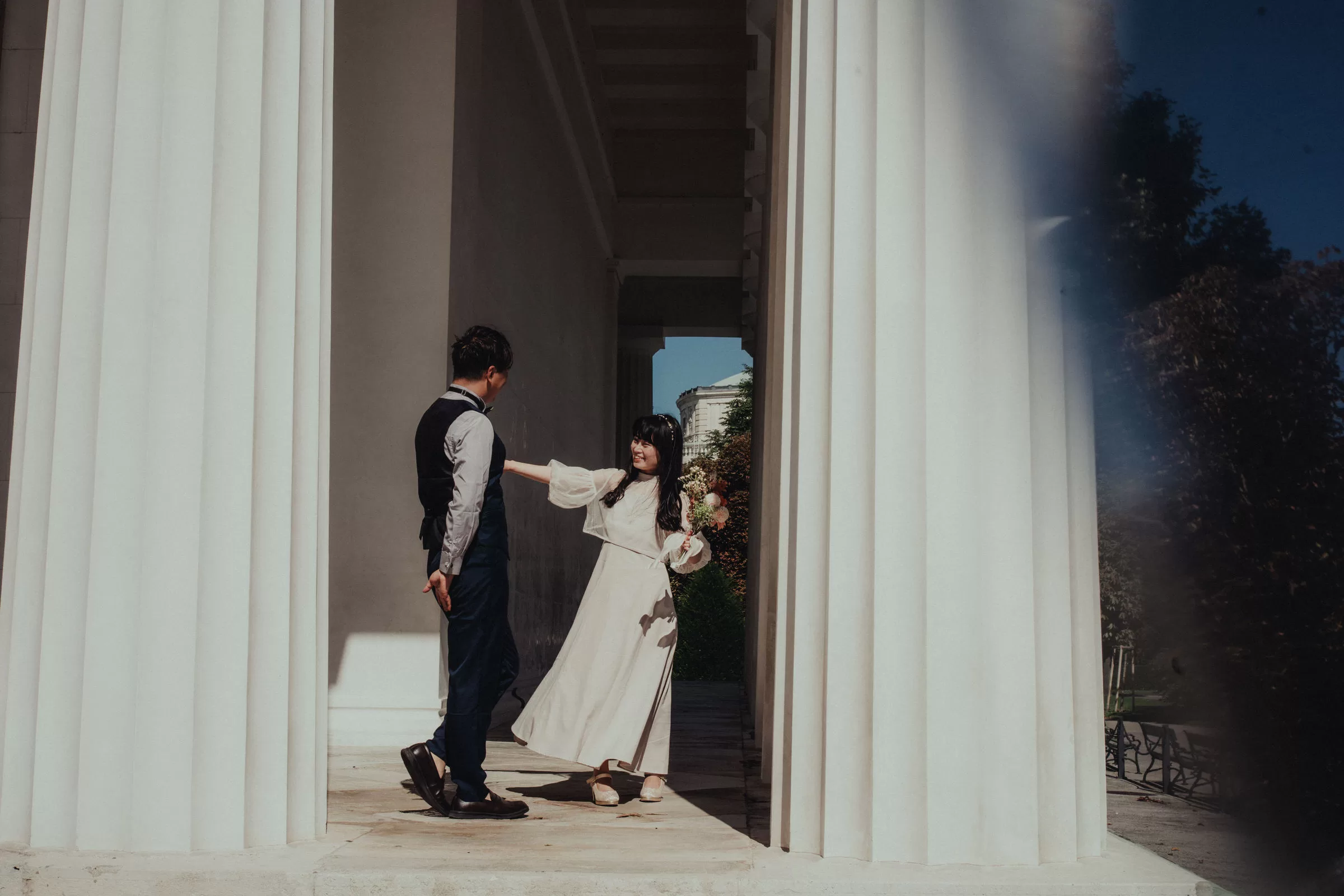 Couple dancing in Theseus Temple in vienna