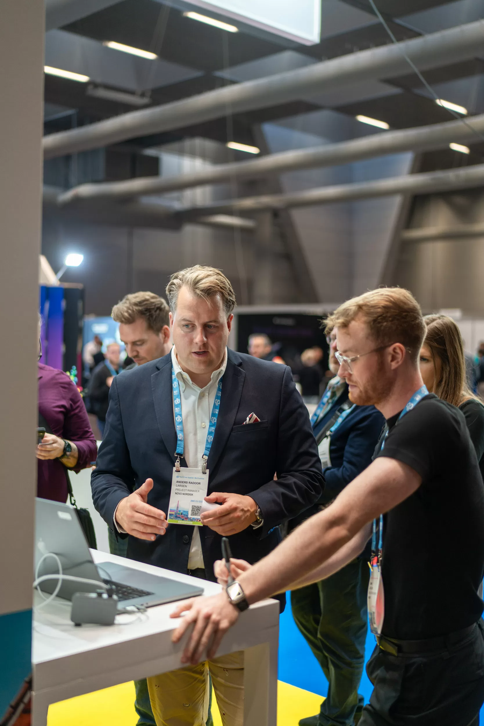 2 men Networking at a trade fair photography by Fedor Vasilev