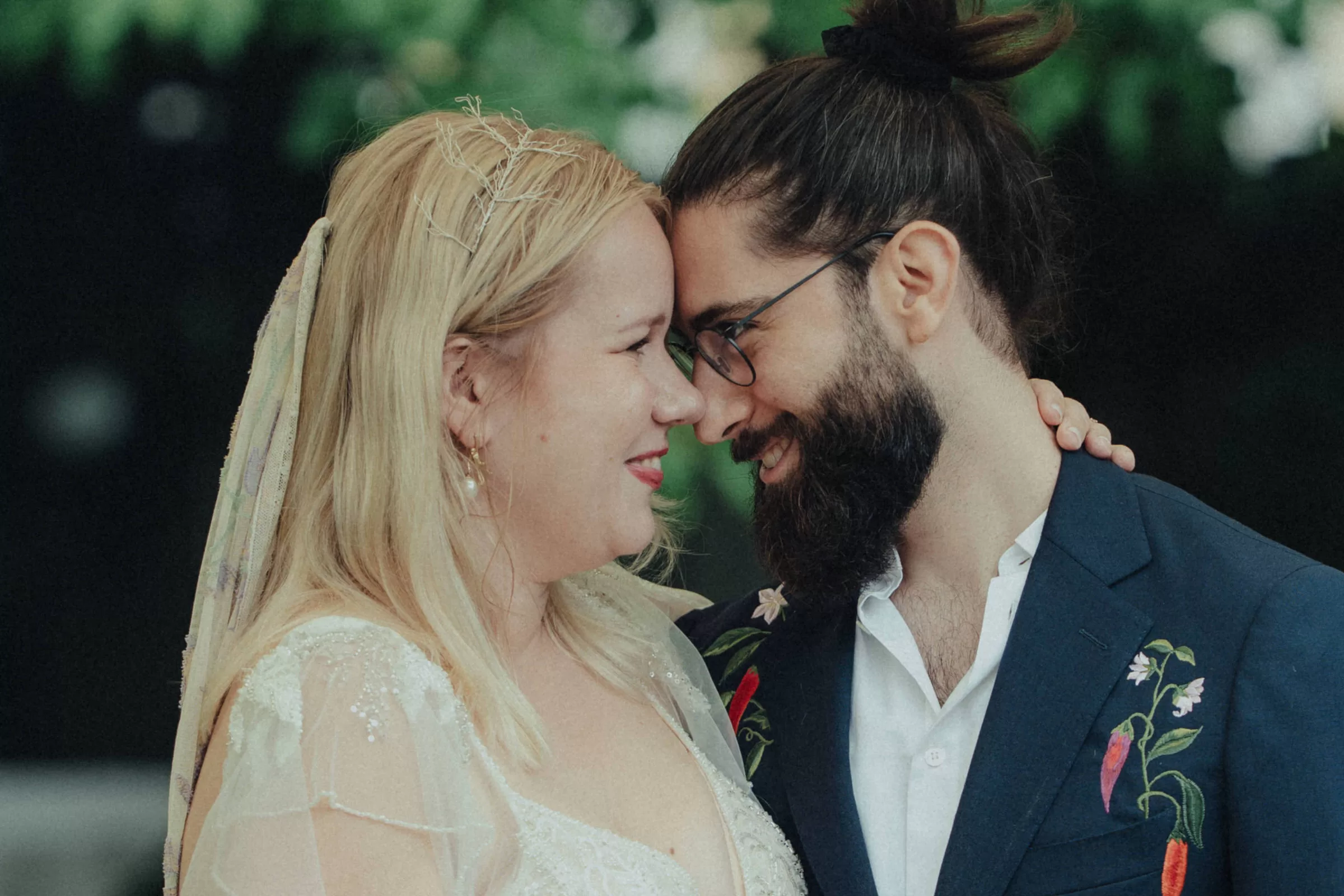  a happy couple on their ceremony in a garden of a heuriger in 19th district of Vienna