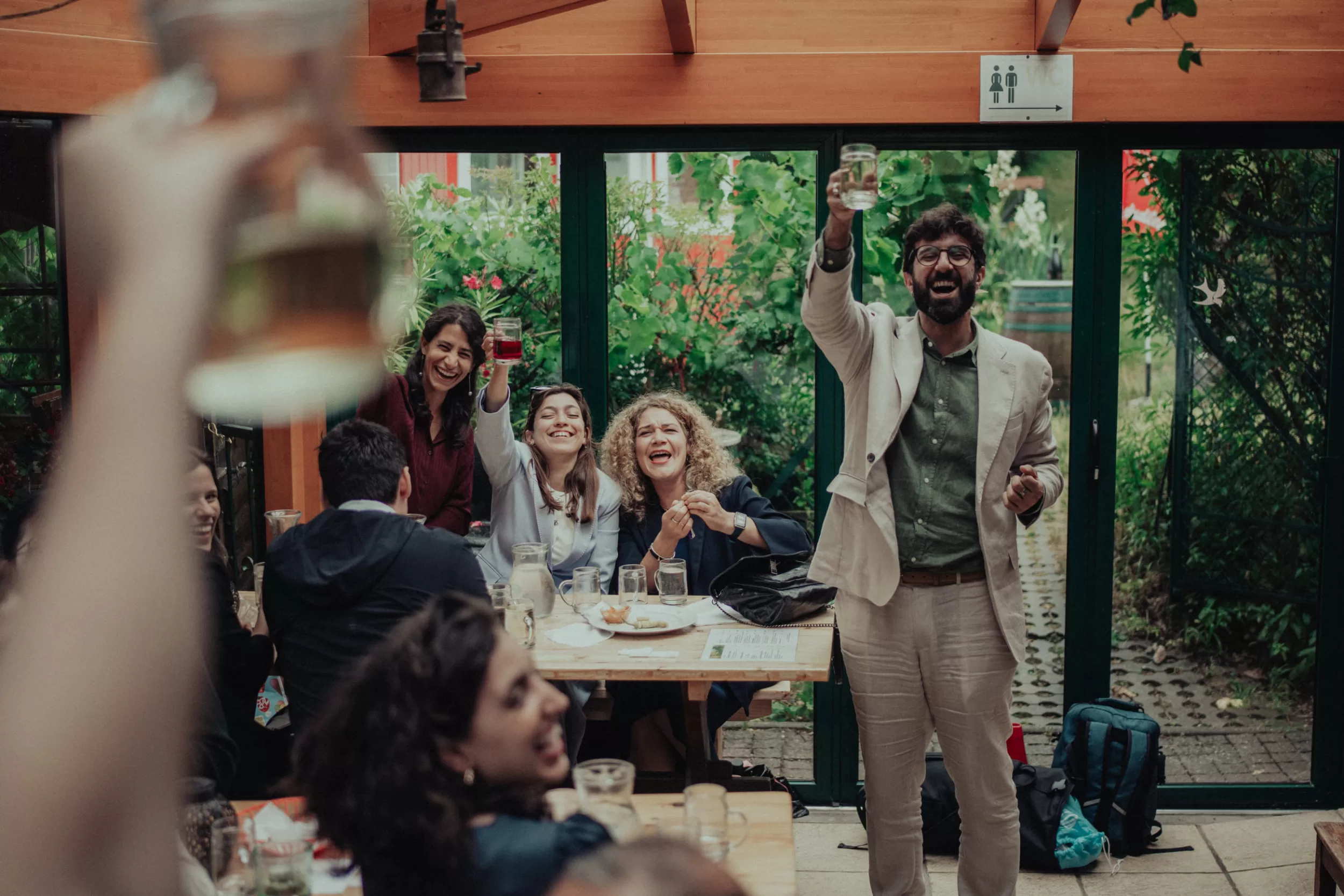 People celebrating a wedding a heuriger Sirbu am Nussberg