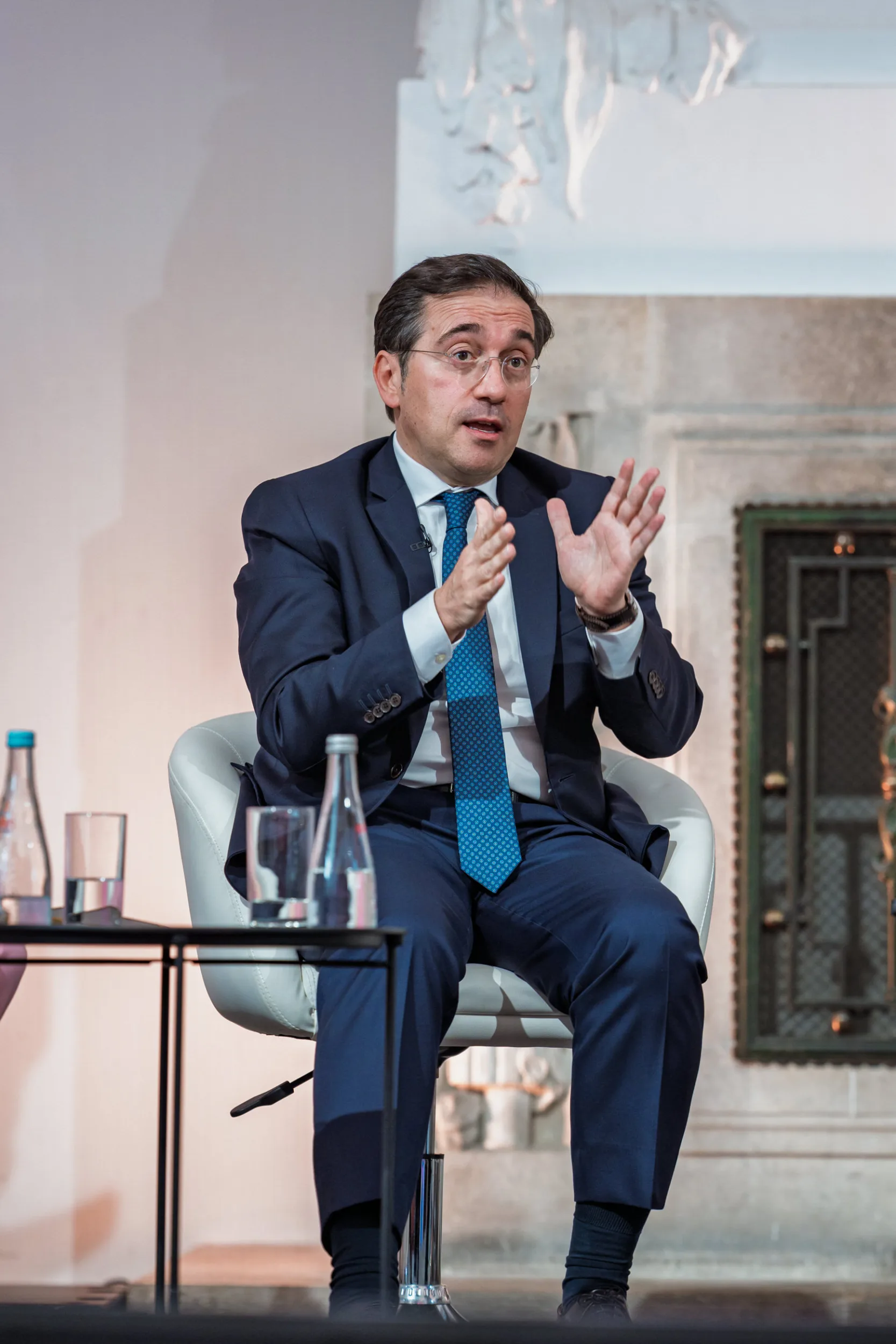European Council on Foreign Relations Annual Council Meeting | Institutional Event Photographer Fedor Vasilev Photographer In Berlin Closeup conference photo of a speaker on stage