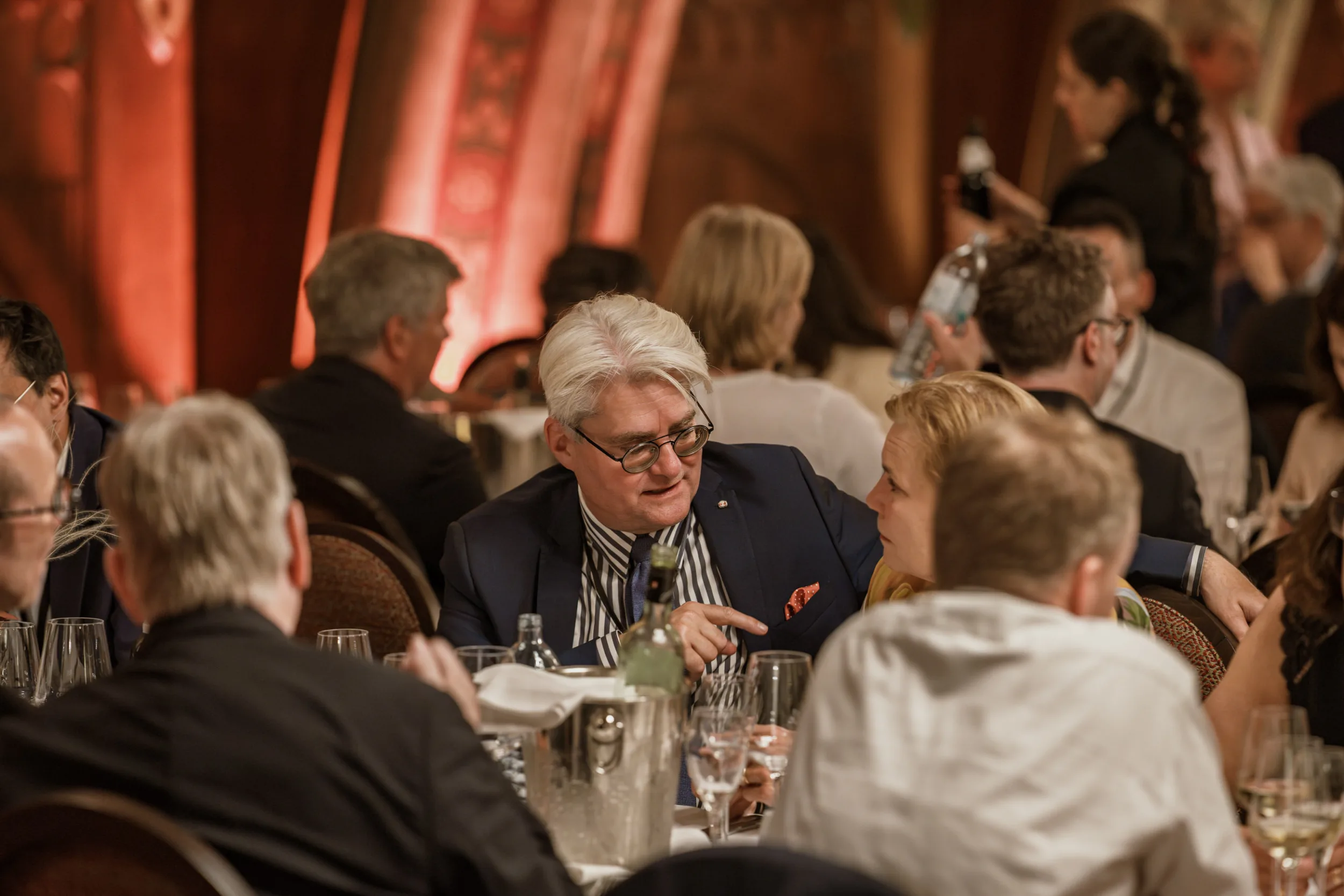 European Council on Foreign Relations Annual Council Meeting | Institutional Event Photographer Fedor Vasilev Photographer In Berlin Atmosphere of a dinner in a historical hall after a conference