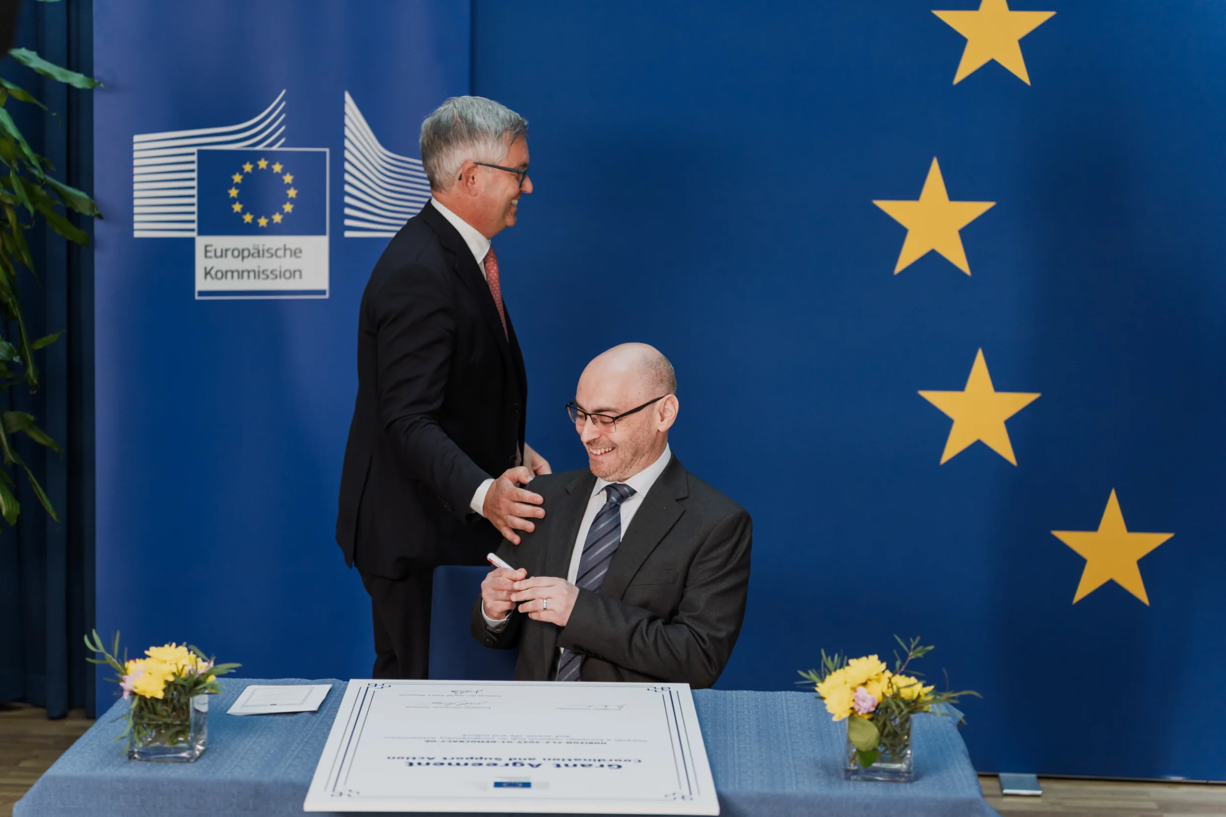 European Union Event Photographer | Grant Signing Ceremony in Vienna Fedor Vasilev Photographer In Berlin European Union representatives signing a grant agreement during an official ceremony in Vienna